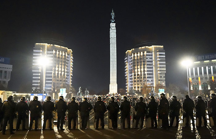 Экс-глава МВД Казахстана задержан по делу о массовых беспорядках в 2022 году